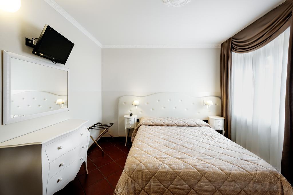 Hotel Edelweiss Pescasseroli Esterno foto